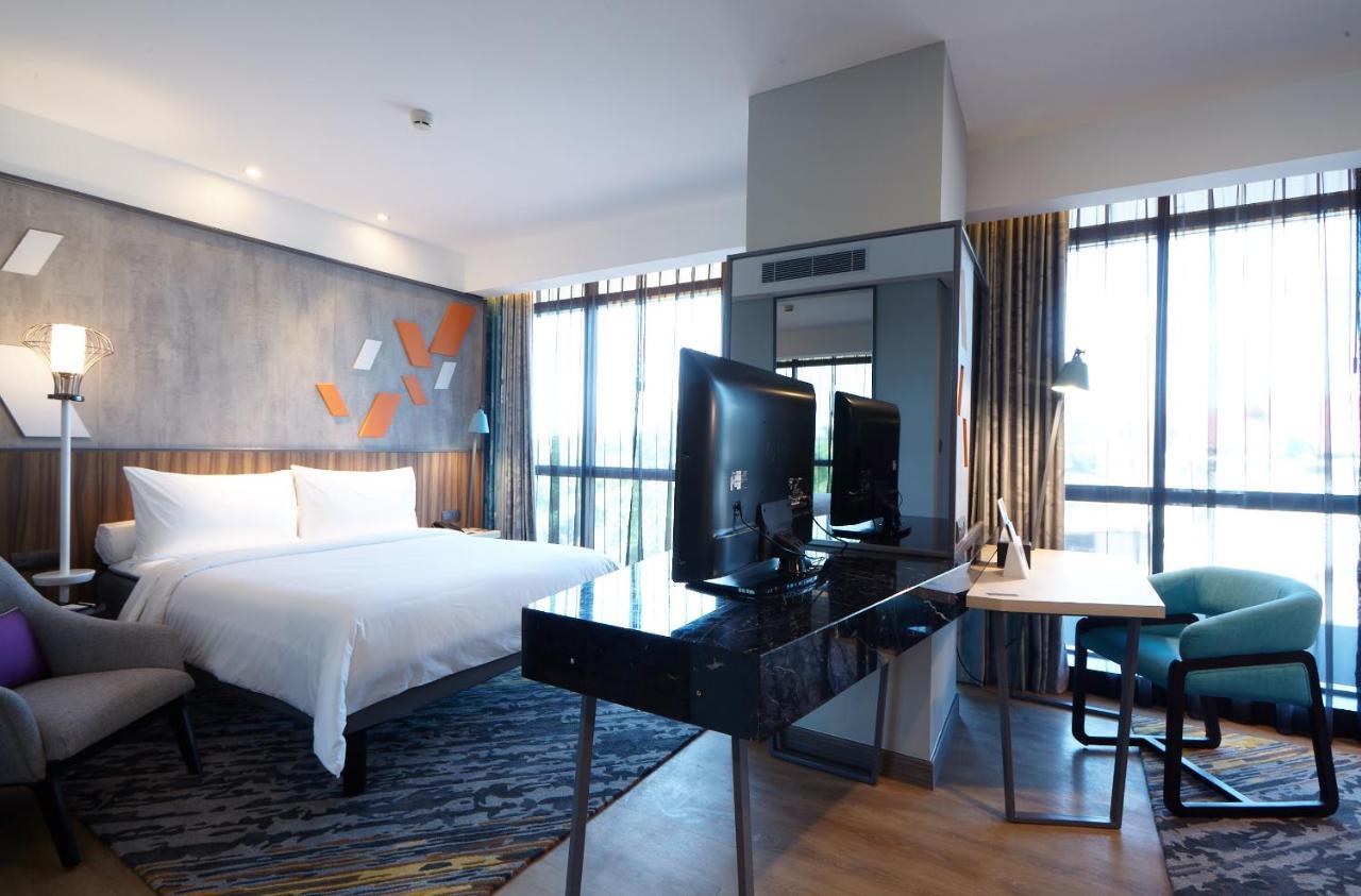 Ibis Styles Medan Pattimura Exterior foto