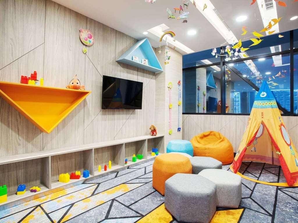 Ibis Styles Medan Pattimura Exterior foto